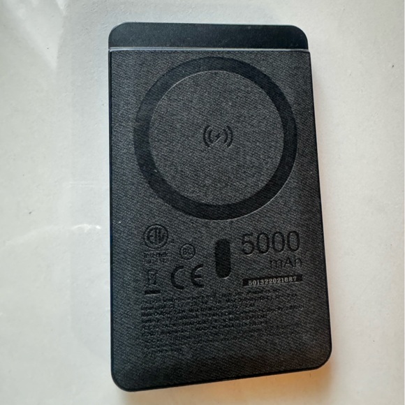 mophie snap+ MagSafe portable charger - Picture 4 of 4